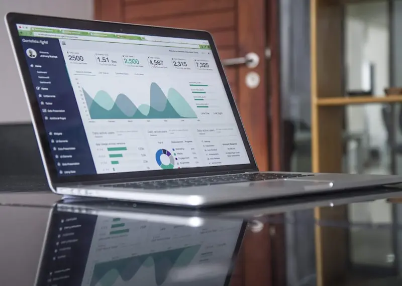 Foto Hero de Zenithcore Dashboard de analytics web profesional - Zenith Core desarrollo web Argentina